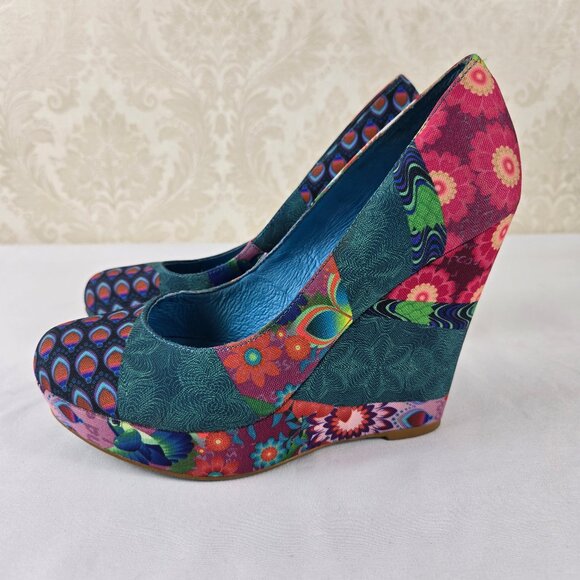 Desigual Size 38 (US 7.5-8) Multicolor Printed Fabric Wedge Heel Round Toe - Picture 2 of 15